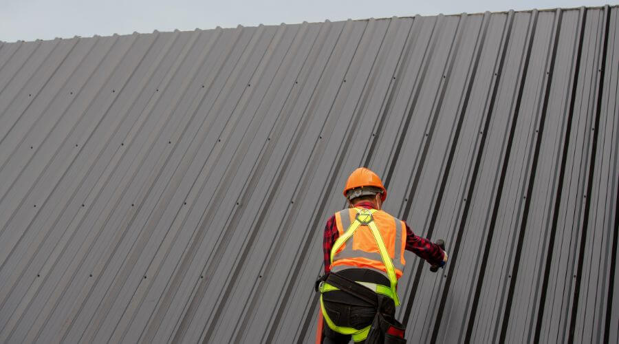 Professional gutter cleaning in Java, VA